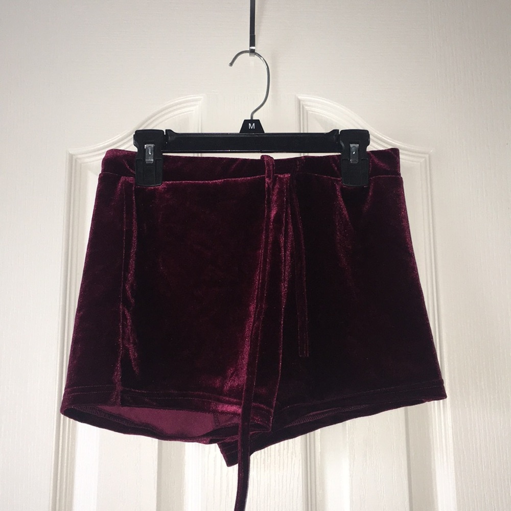 Velvet shorts